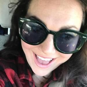 Meet your Posher, Leah